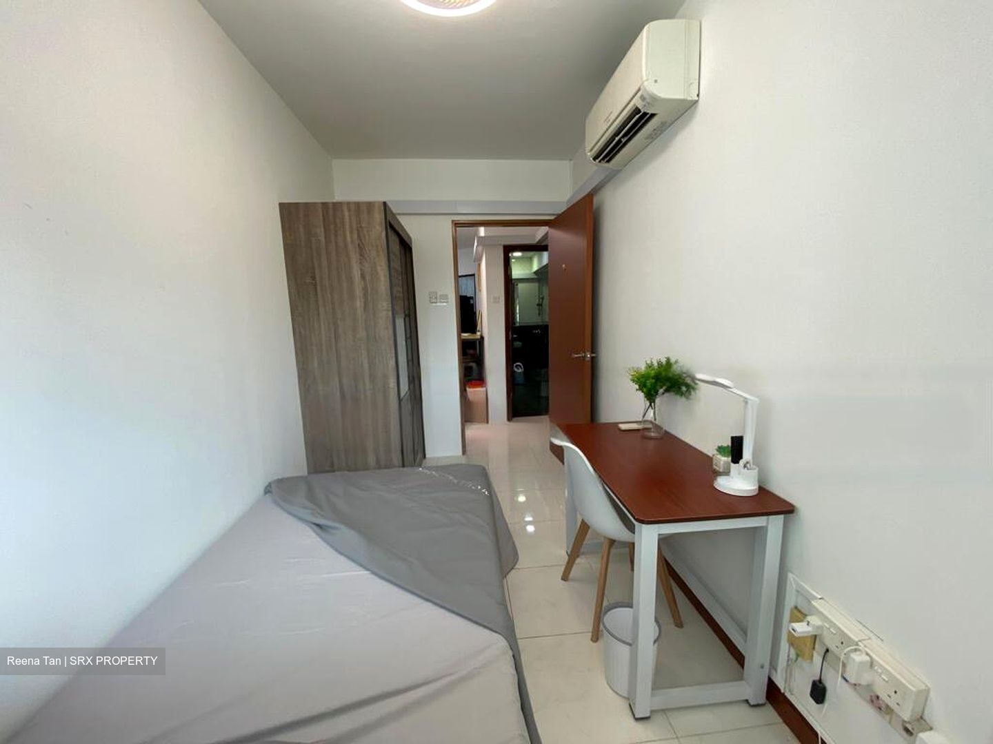 Melville Park (D18), Condominium #423129001